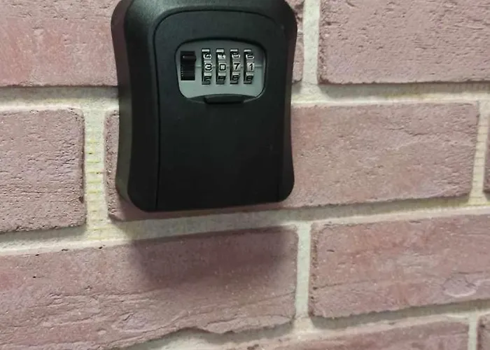 Centrum2a Prochnika 21 *